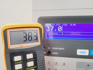 Thumbnail image of Panasonic MCO-19AIC(UV)-PE CO2 Laboratory Incubator Lab