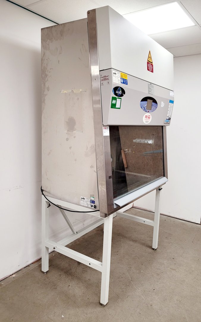 Image of Nuaire Cellgard Class 2 Biological Safety Cabinet NU-480-400E Lab