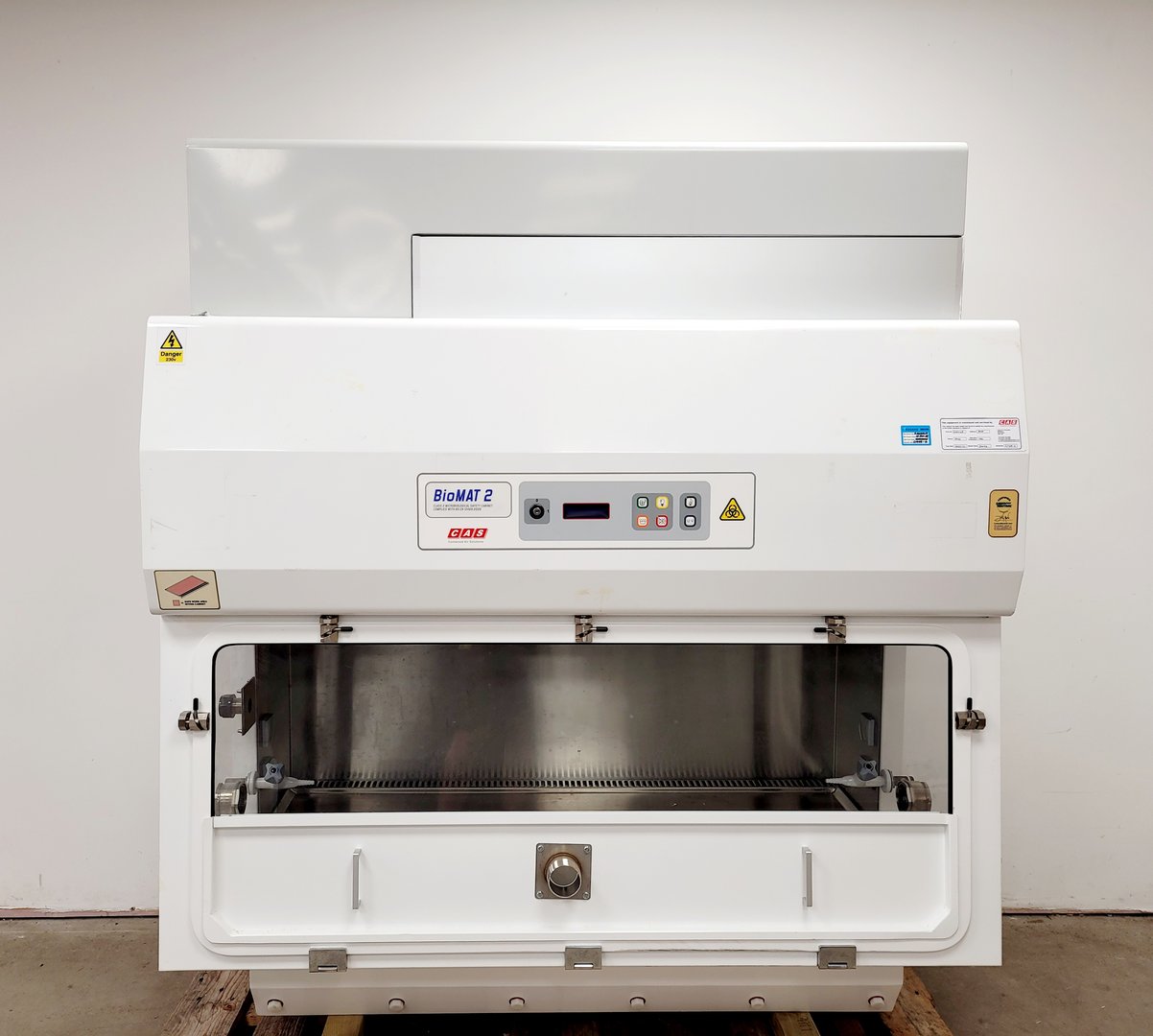 Image of MAT BioMat 2 Class 2 Microbiological Safety Cabinet Lab (No UV)
