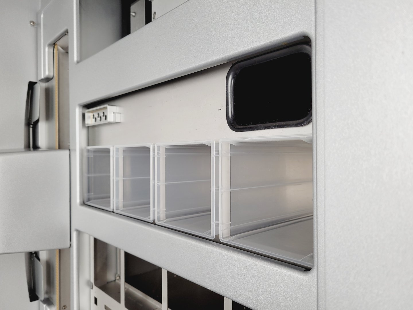 Image of Qiagen QIAsymphony SP Nucleic Acid Purification System Lab