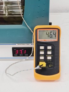 Thumbnail image of Thermo Hybaid Shake 'n' Stack HBSNSR220 Hybridisation Oven w/ HB-OV-BS Tubes Lab