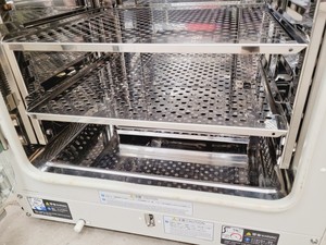Thumbnail image of Sanyo CO2 Laboratory Incubator MCO-19AIC (UVH) Lab