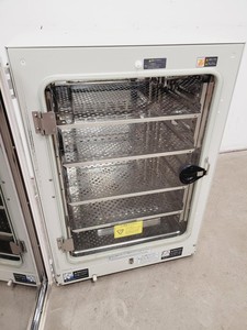 Thumbnail image of Sanyo CO2 Laboratory Incubator MCO-19AIC (UVH) Lab