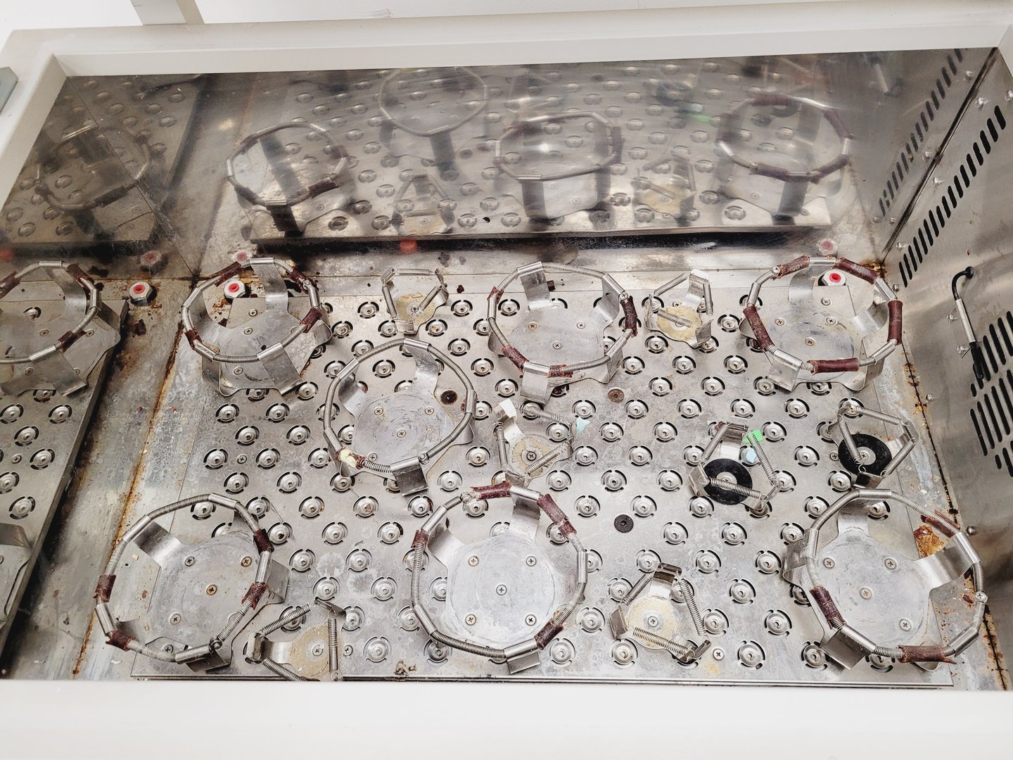 Image of New Brunswick Innova 4300 Incubator Shaker  Mfg no. M1193-0100 Lab