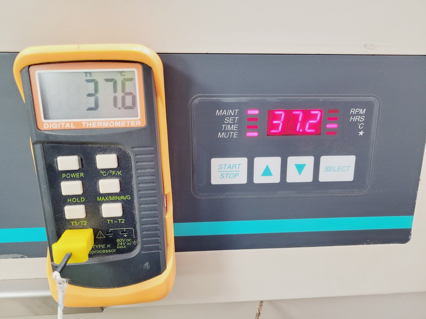 Image of New Brunswick Innova 4300 Incubator Shaker  Mfg no. M1193-0100 Lab