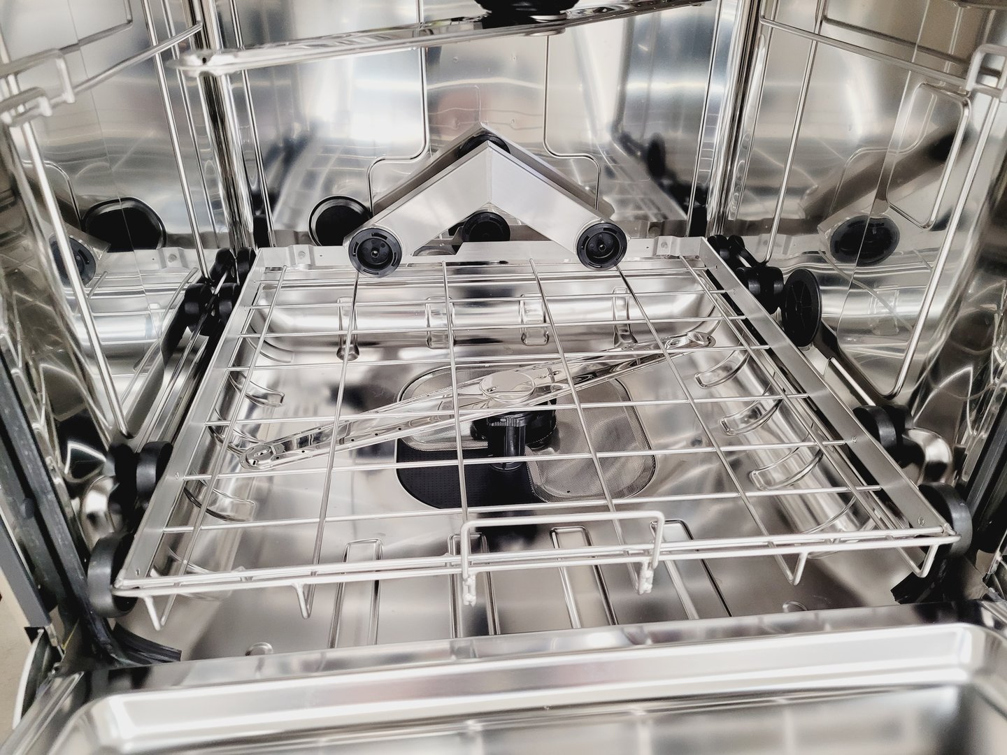 Image of Miele Proffessional GG05 Dishwasher PG8583
