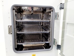 Thumbnail image of ESCO CelCulture CCL–050B-8 CO2 Laboratory Incubator Lab