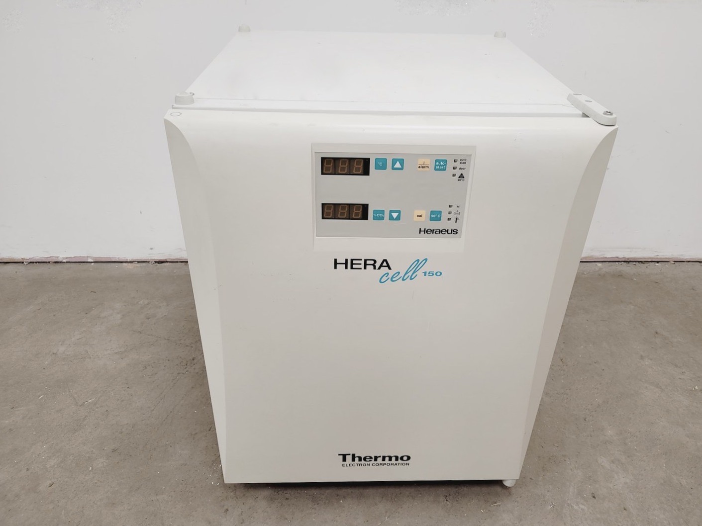 Image of Thermo Electron HERAcell 150 CO2 Laboratory Incubator Lab