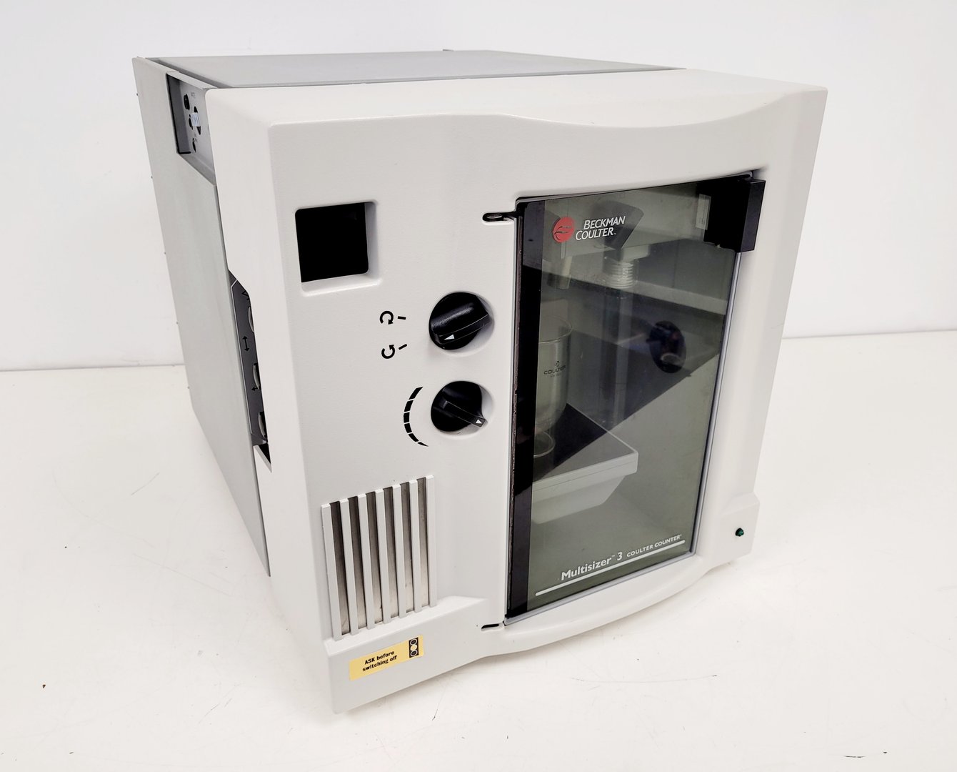 Image of Beckman Coulter Multisizer 3 Coulter Counter