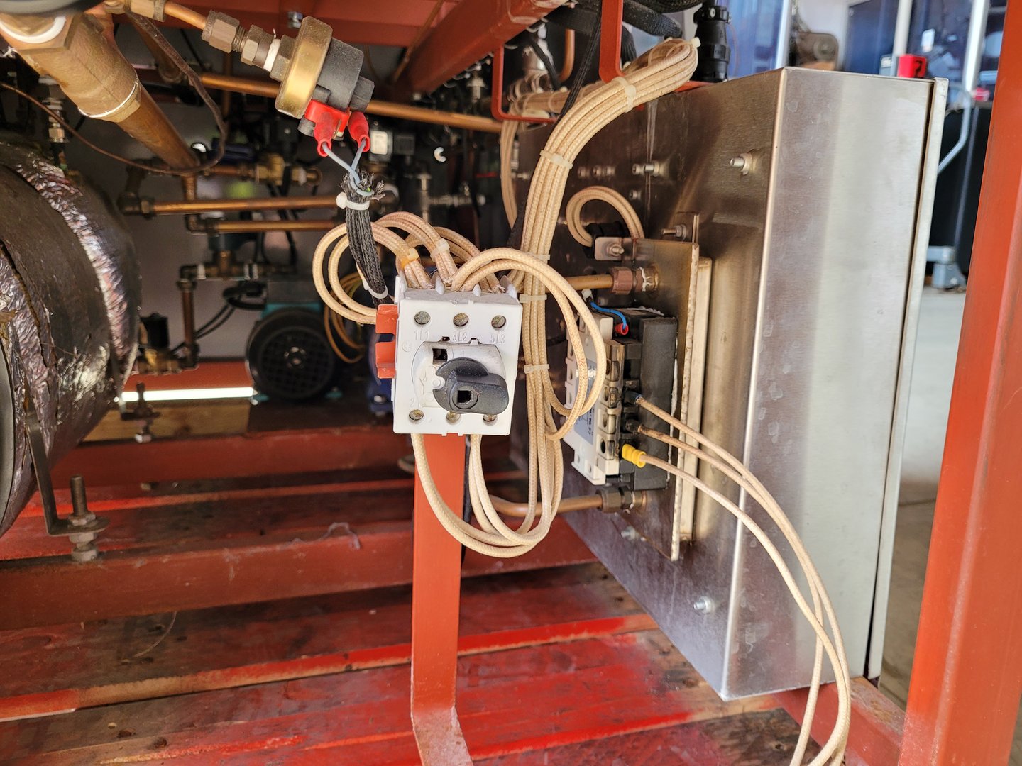 Image of Boxer 400/400V Autoclave 
