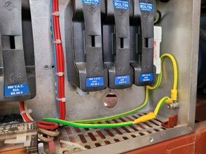 Thumbnail image of Boxer 400/400V Autoclave 