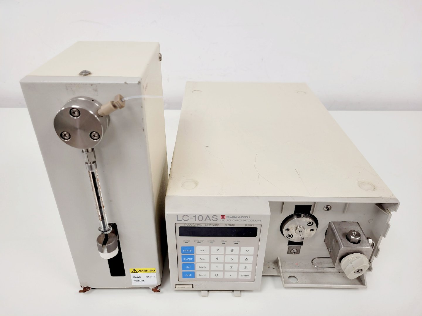 Image of Shimadzu LC10-AS Liquid Chromatograph System Lab