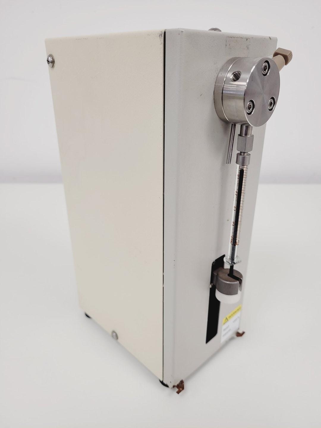 Image of Shimadzu LC10-AS Liquid Chromatograph System Lab