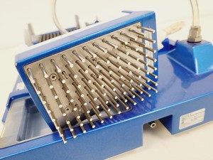 Thumbnail image of Pyrosequencing PSQ96MA Pyrosequencer with Vacuum Prep Stands & Accessories