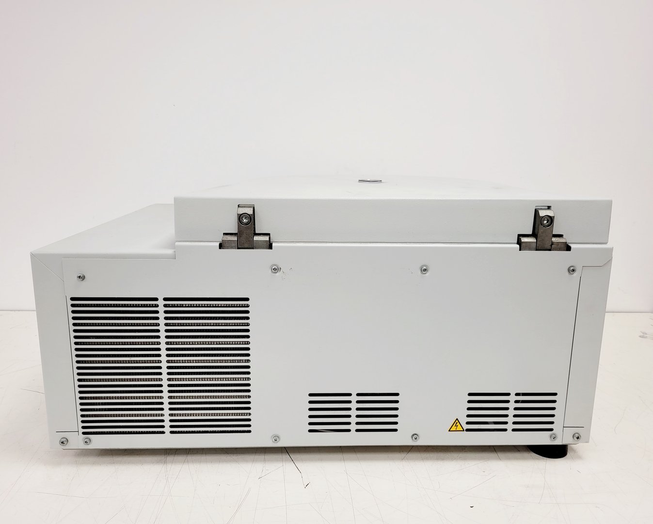 Image of Eppendorf 5810 R Refrigerated Laboratory Centrifuge Lab Spares/Repairs