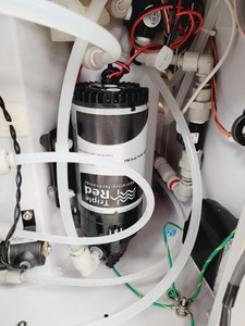 Thumbnail image of Barnstead NANOpure Diamond D11931 Water Purification System Lab