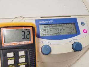 Thumbnail image of Sigma 1-15K Benchtop Refrigerated Centrifuge with 12124 14000 Rotor Lab