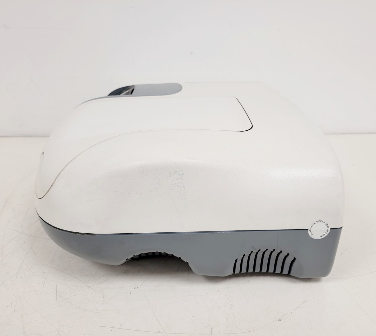 Image of Amersham Biosciences Ultrospec 2100 Pro UV/Visible Spectrophotometer