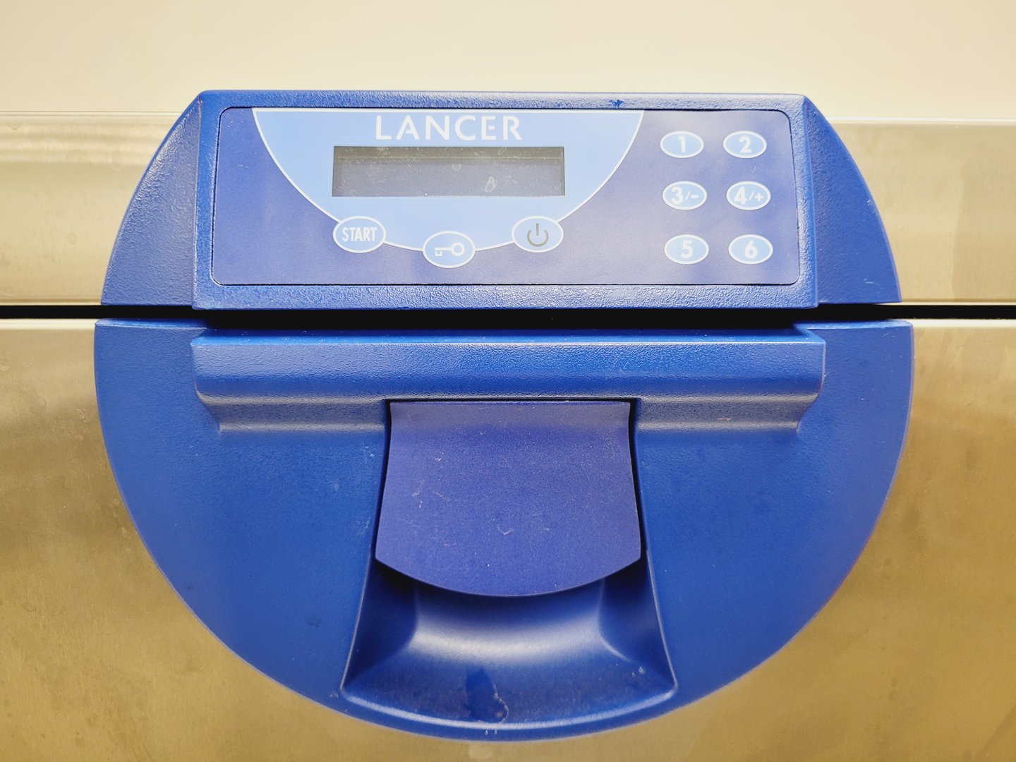 Lab Countercurrent Washer Lancer 820 LX Undercounter Laboratory Washer and Dryer
