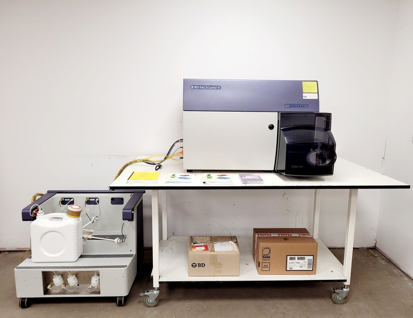 BD FACSCanto II Flow Cytometer with Fluidics Cart - 3 Lasers Lab