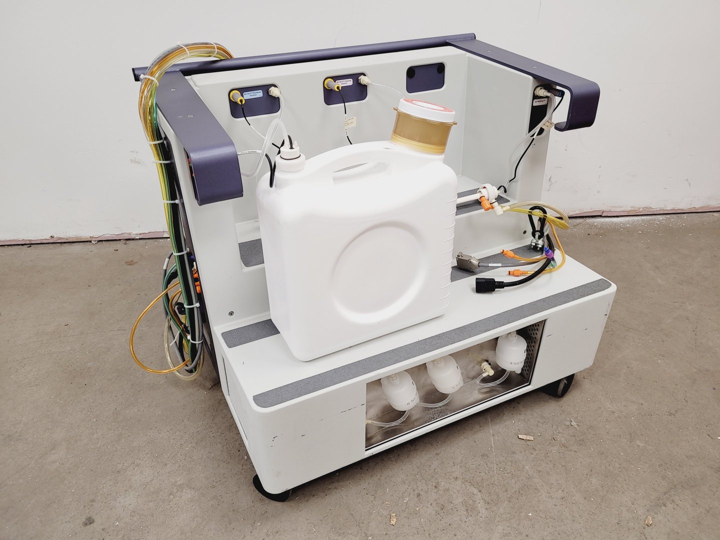 BD FACSCanto II Flow Cytometer with Fluidics Cart - 3 Lasers Lab