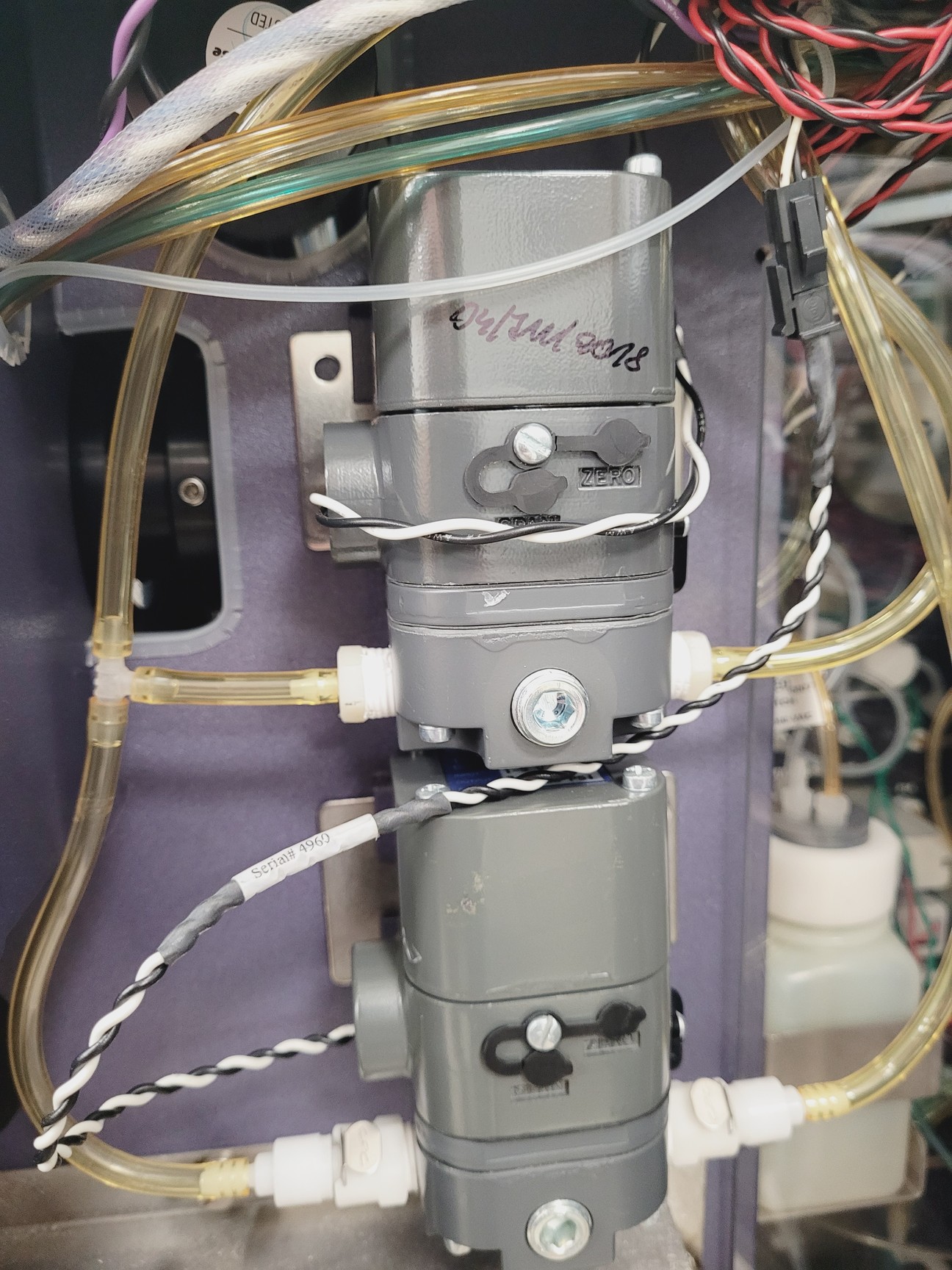 Image of BD FACSCanto II Flow Cytometer with Fluidics Cart - 3 Lasers Lab