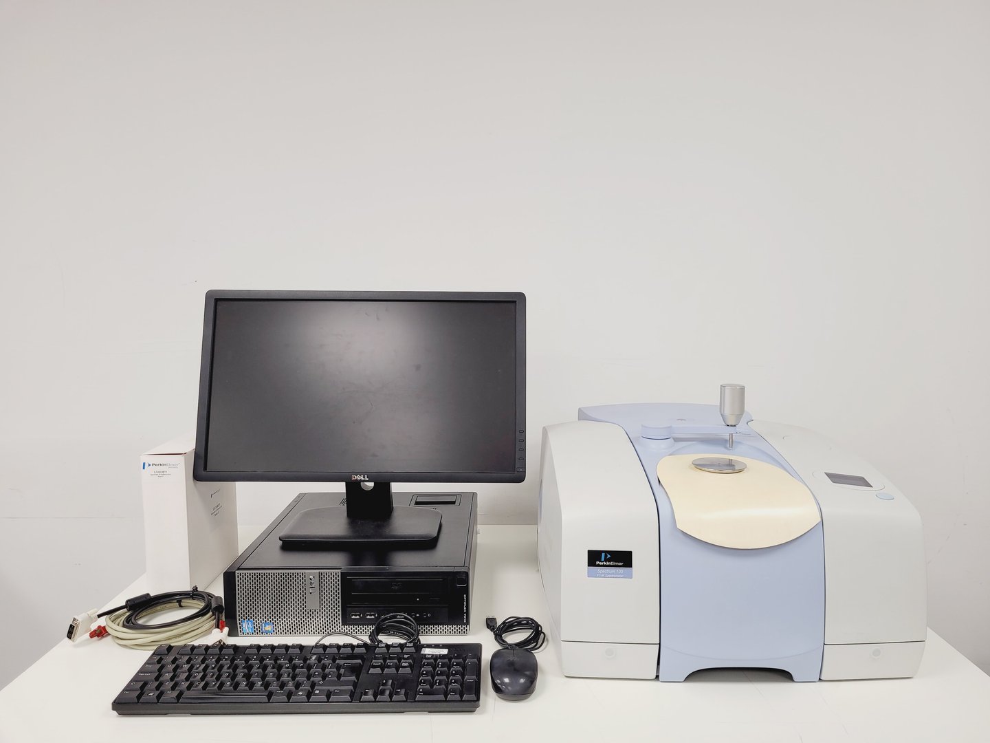 Image of Perkin Elmer Spectrum 100 FT-IR Spectrophotometer Lab