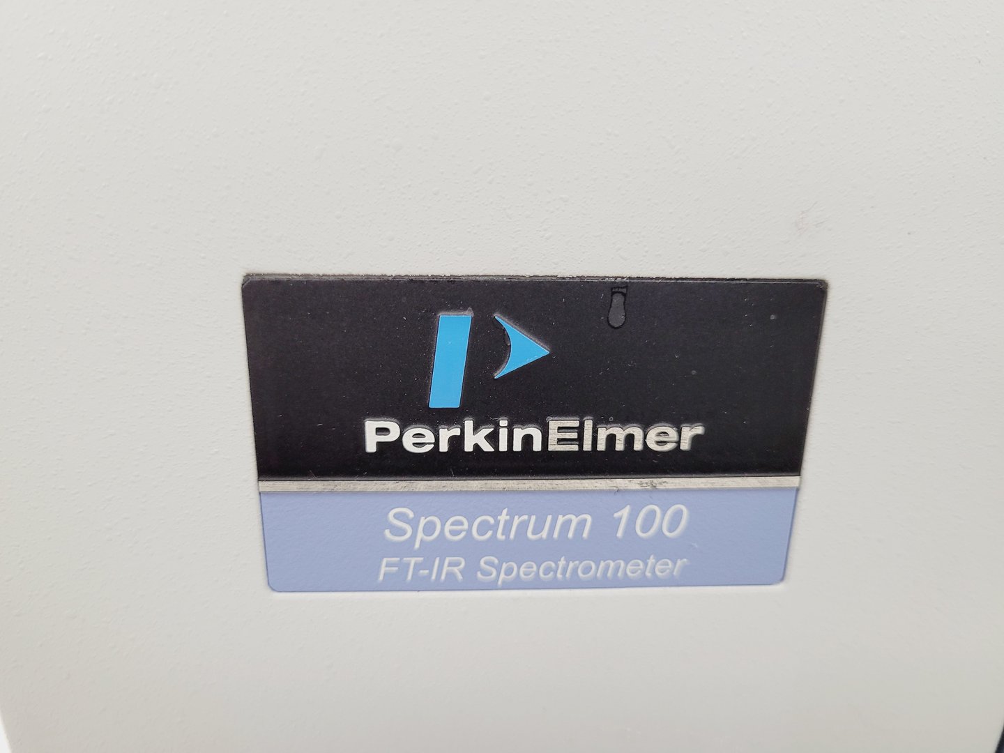 Image of Perkin Elmer Spectrum 100 FT-IR Spectrophotometer Lab