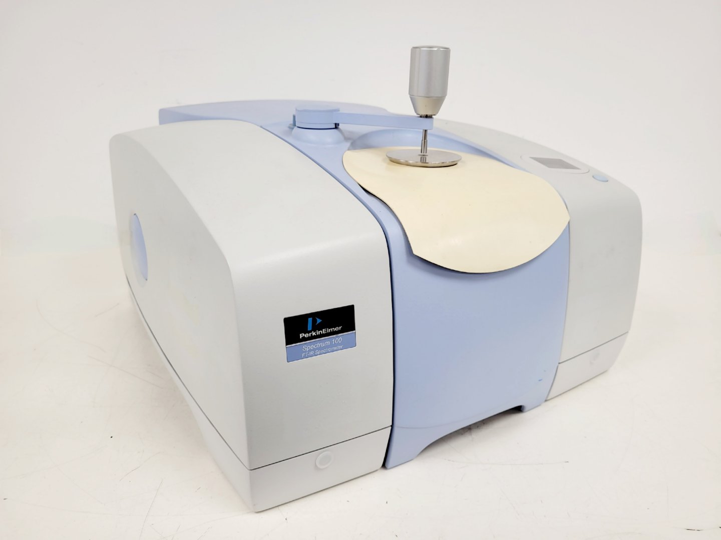 Image of Perkin Elmer Spectrum 100 FT-IR Spectrophotometer Lab