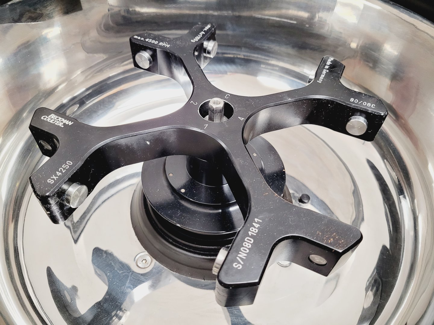Image of Beckman Coulter Allegra X-22R Centrifuge with SX4250 &  FX301.5 Rotors Lab