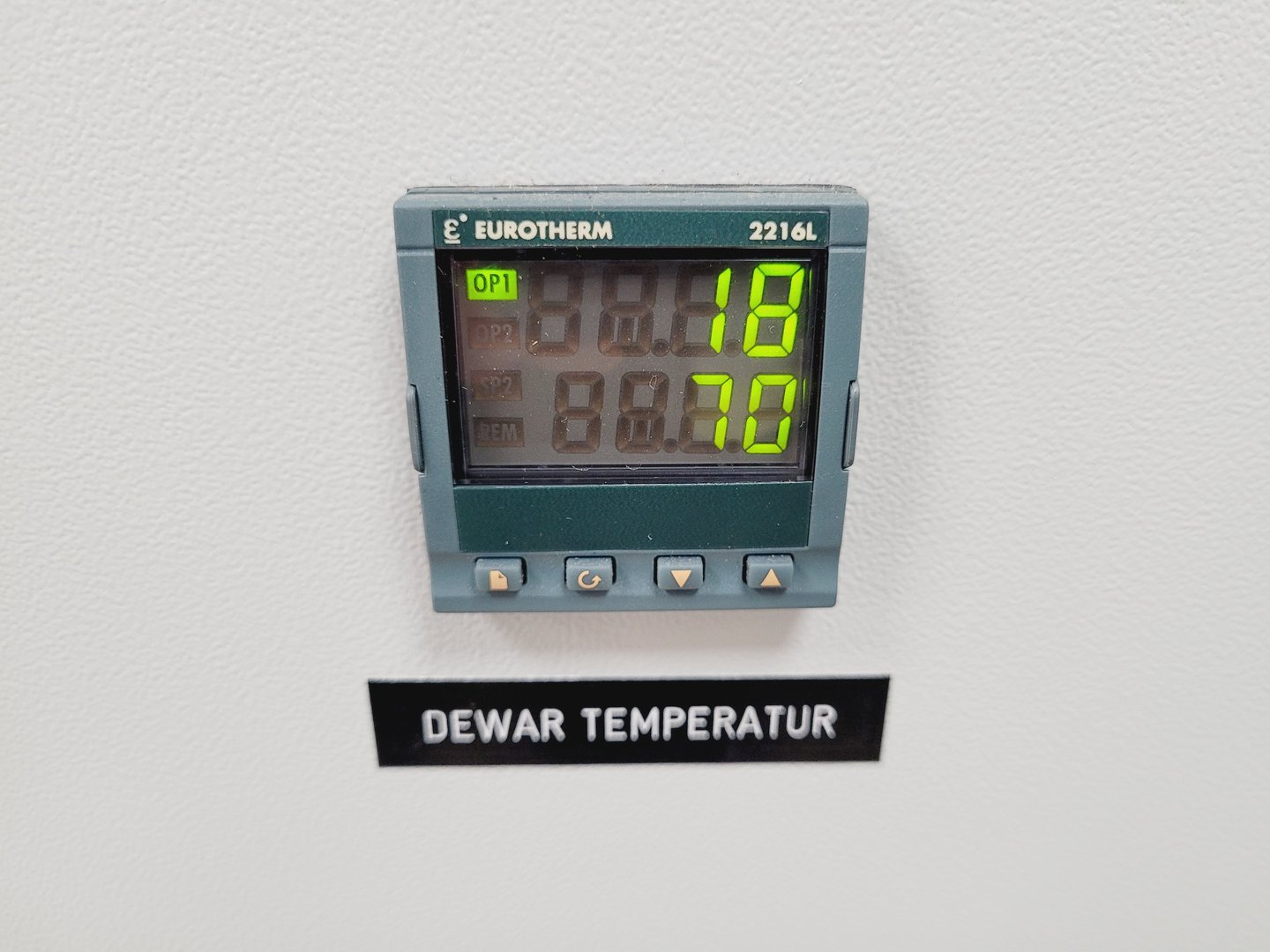 Image of BAL-TEC HPM 010 High Pressure Freezing Machine