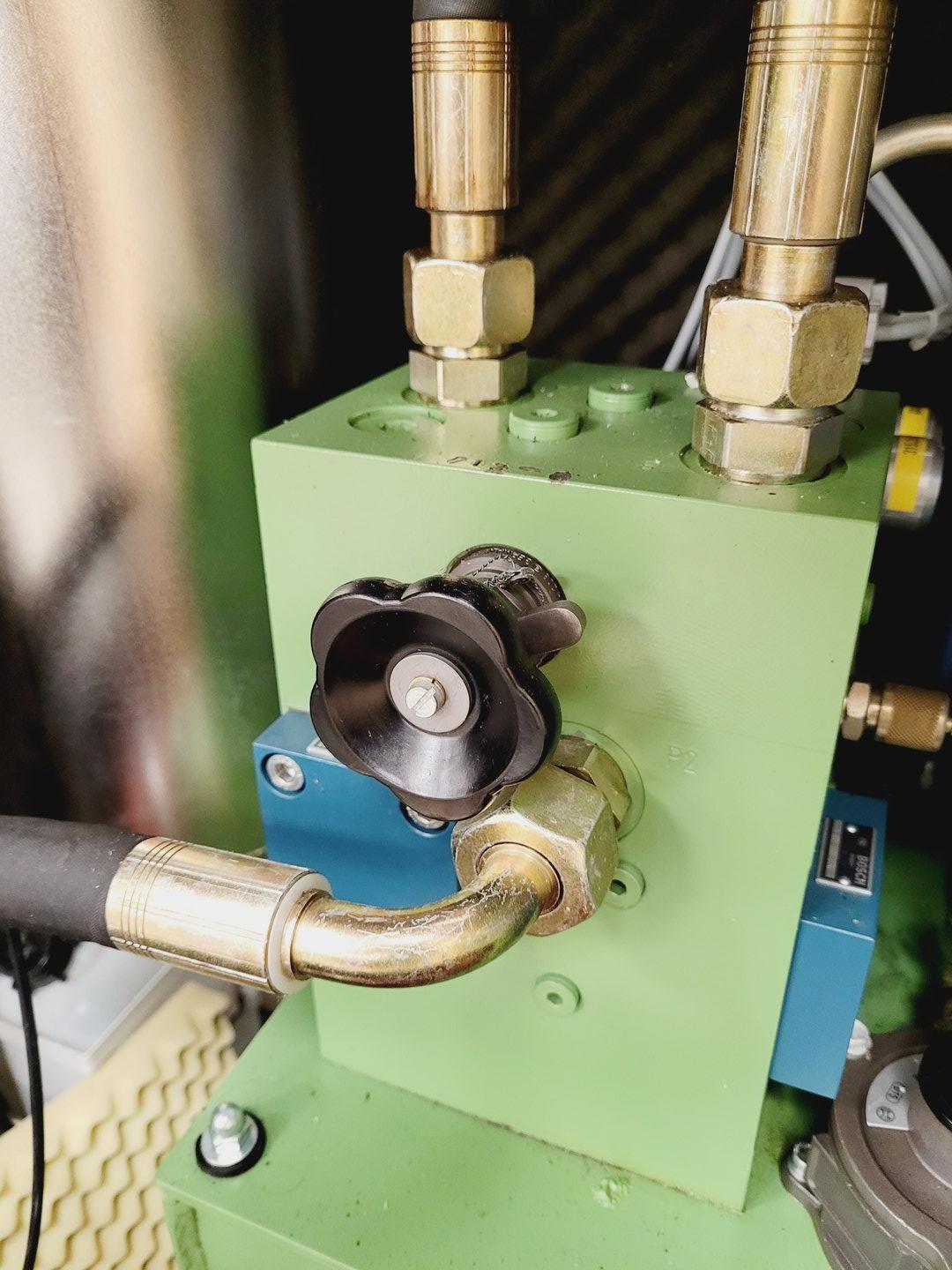 Image of BAL-TEC HPM 010 High Pressure Freezing Machine