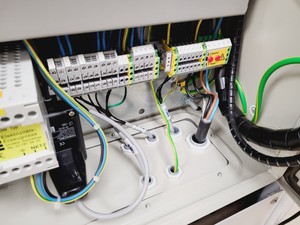 Thumbnail image of BAL-TEC HPM 010 High Pressure Freezing Machine