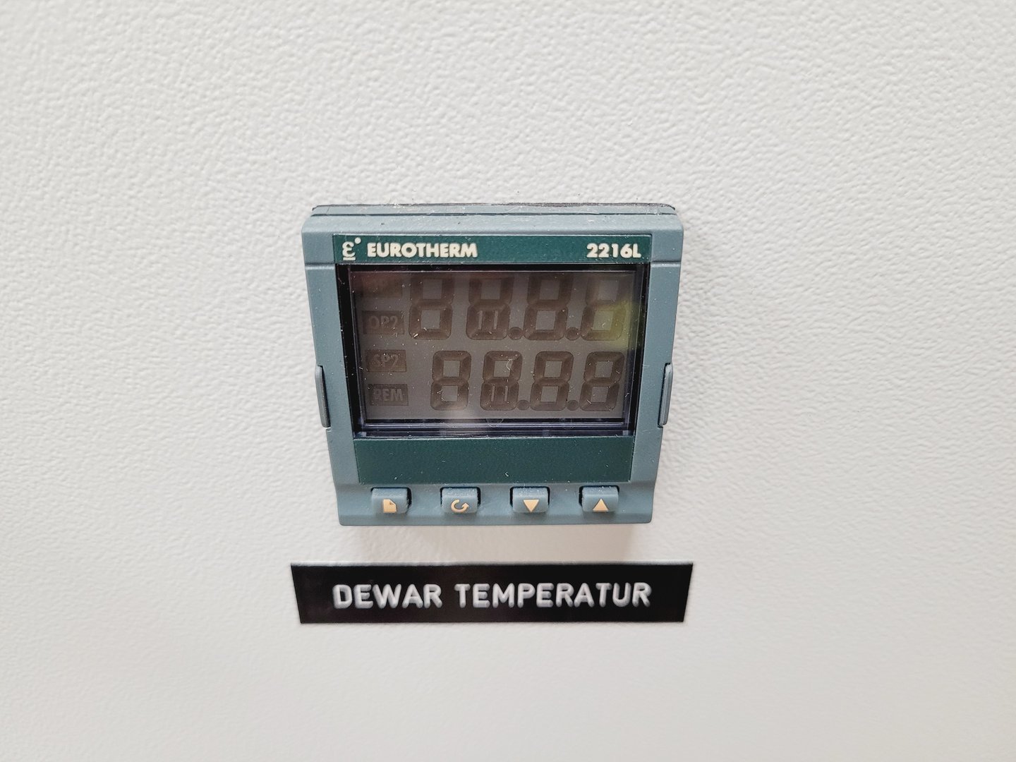 Image of BAL-TEC HPM 010 High Pressure Freezing Machine