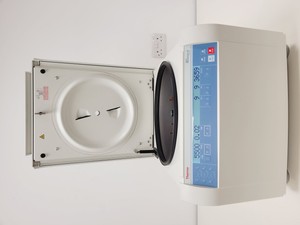 Thumbnail image of Thermo Fisher Heraeus Megafuge 16 Centrifuge & TX-200 Rotor 5500rpm Rotor Lab