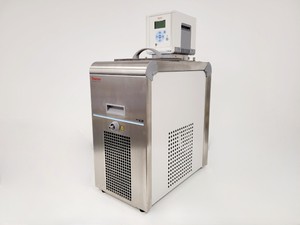 Thumbnail image of Thermo Scientific HAAKE A 28 Waterbath/ Chiller /HAAKE SC 100 Digital Immersion 