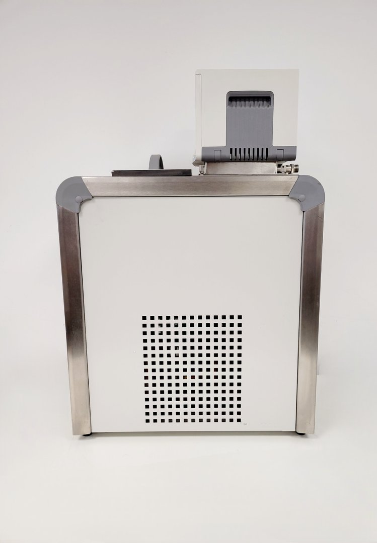Image of Thermo Scientific HAAKE A 28 Waterbath/ Chiller /HAAKE SC 100 Digital Immersion 