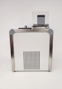 Thumbnail image of Thermo Scientific HAAKE A 28 Waterbath/ Chiller /HAAKE SC 100 Digital Immersion 