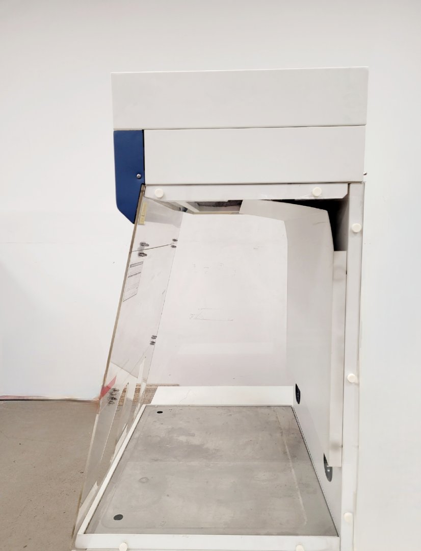 Image of Esco Laboratory Fume Hood SPD-3A1 Lab