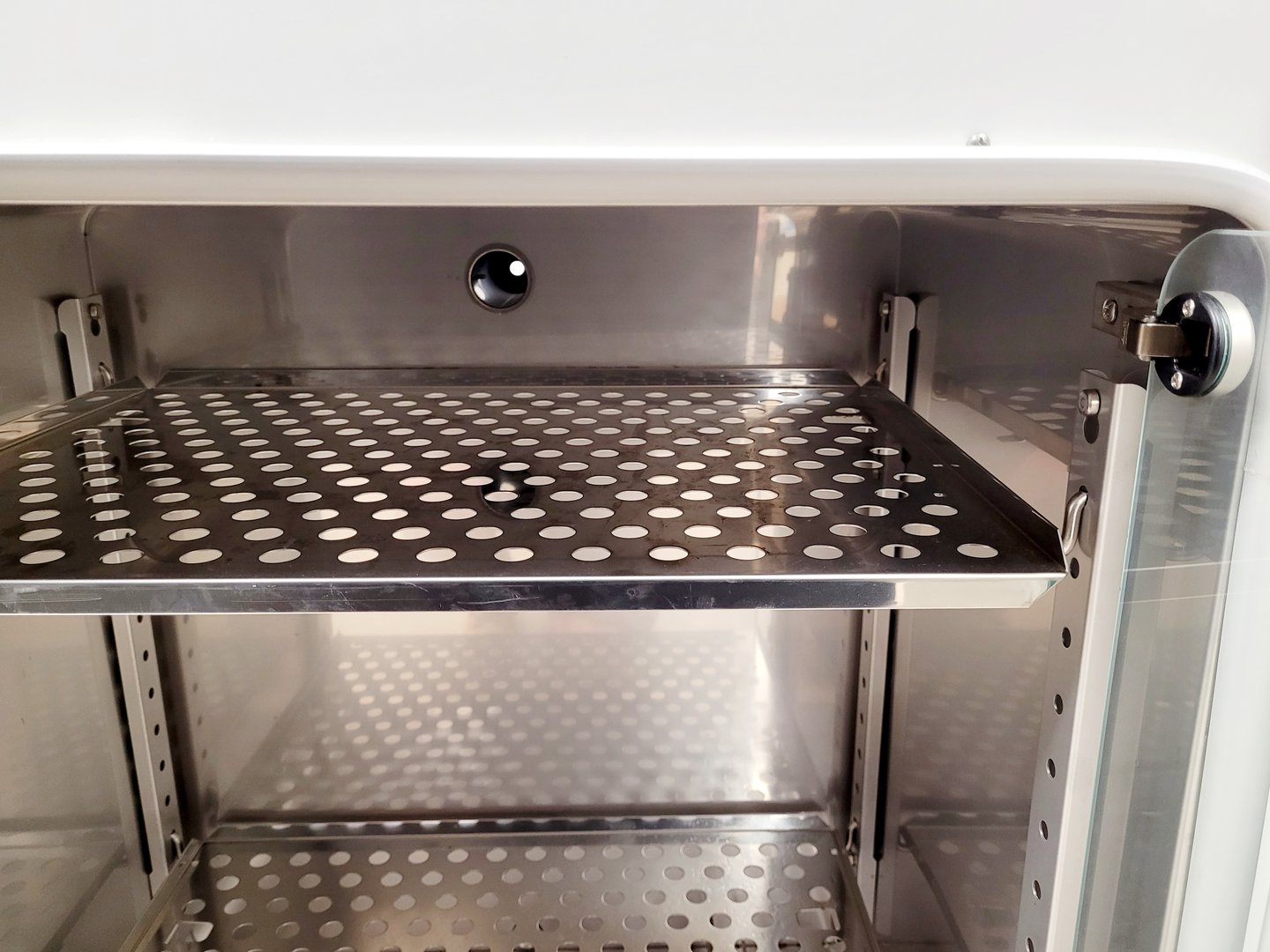 Image of Heraeus Function Line Incubator Model B12 Lab