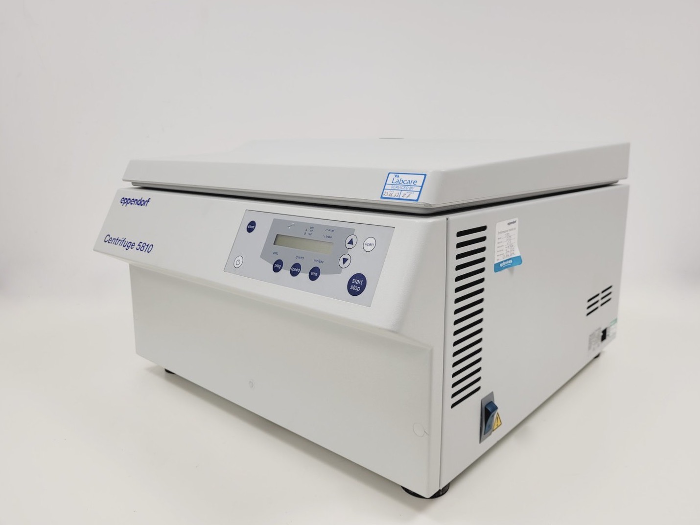 Image of Eppendorf 5810 Benchtop Laboratory Centrifuge Lab