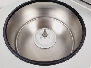 Thumbnail image of Eppendorf 5810 Benchtop Laboratory Centrifuge Lab