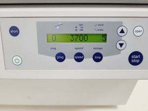 Thumbnail image of Eppendorf 5810 Benchtop Laboratory Centrifuge Lab