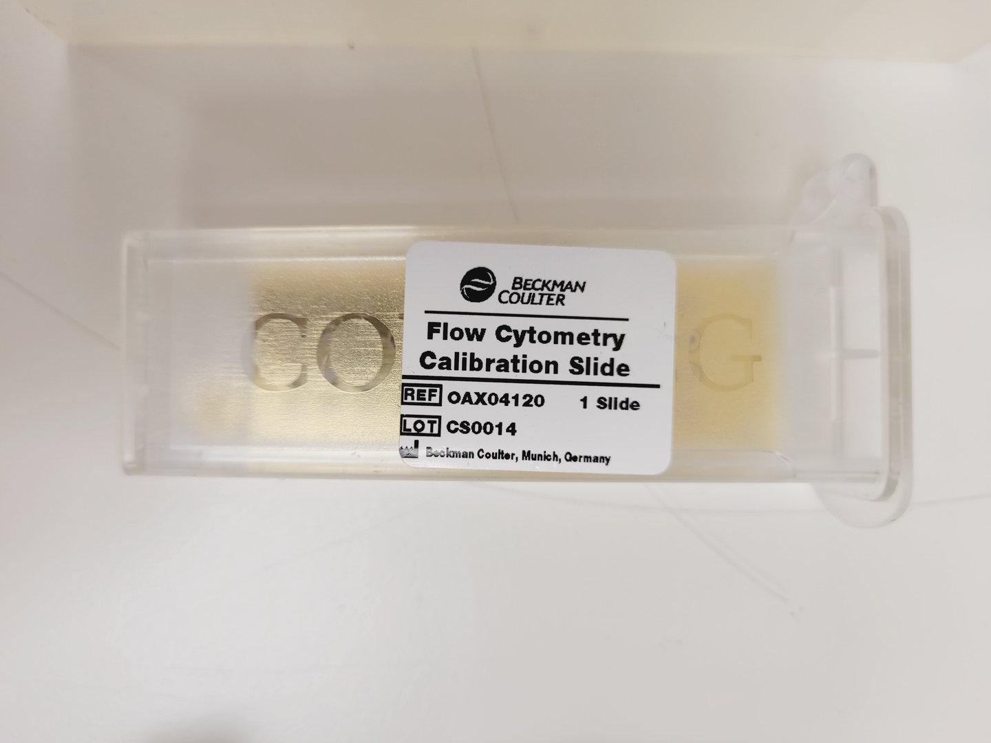 Image of Beckman Coulter MoFlo Astrios EQS Flow Cytometer System & Sterilgard Cabinet Lab