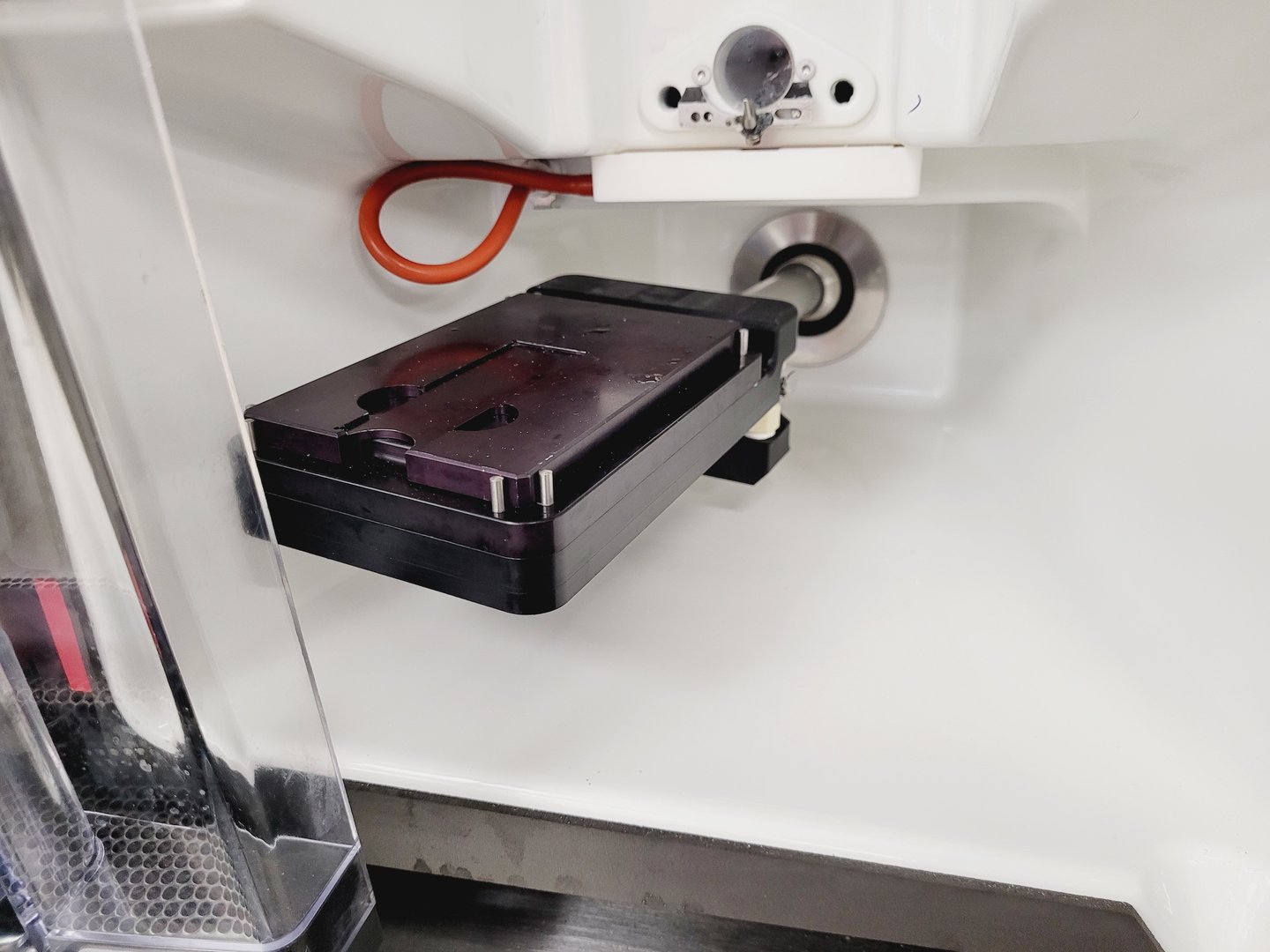 Image of Beckman Coulter MoFlo Astrios EQS Flow Cytometer System & Sterilgard Cabinet Lab