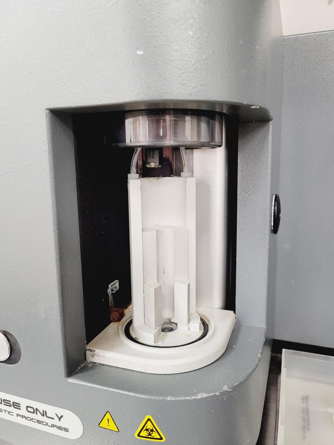 Image of Beckman Coulter MoFlo Astrios EQS Flow Cytometer System & Sterilgard Cabinet Lab