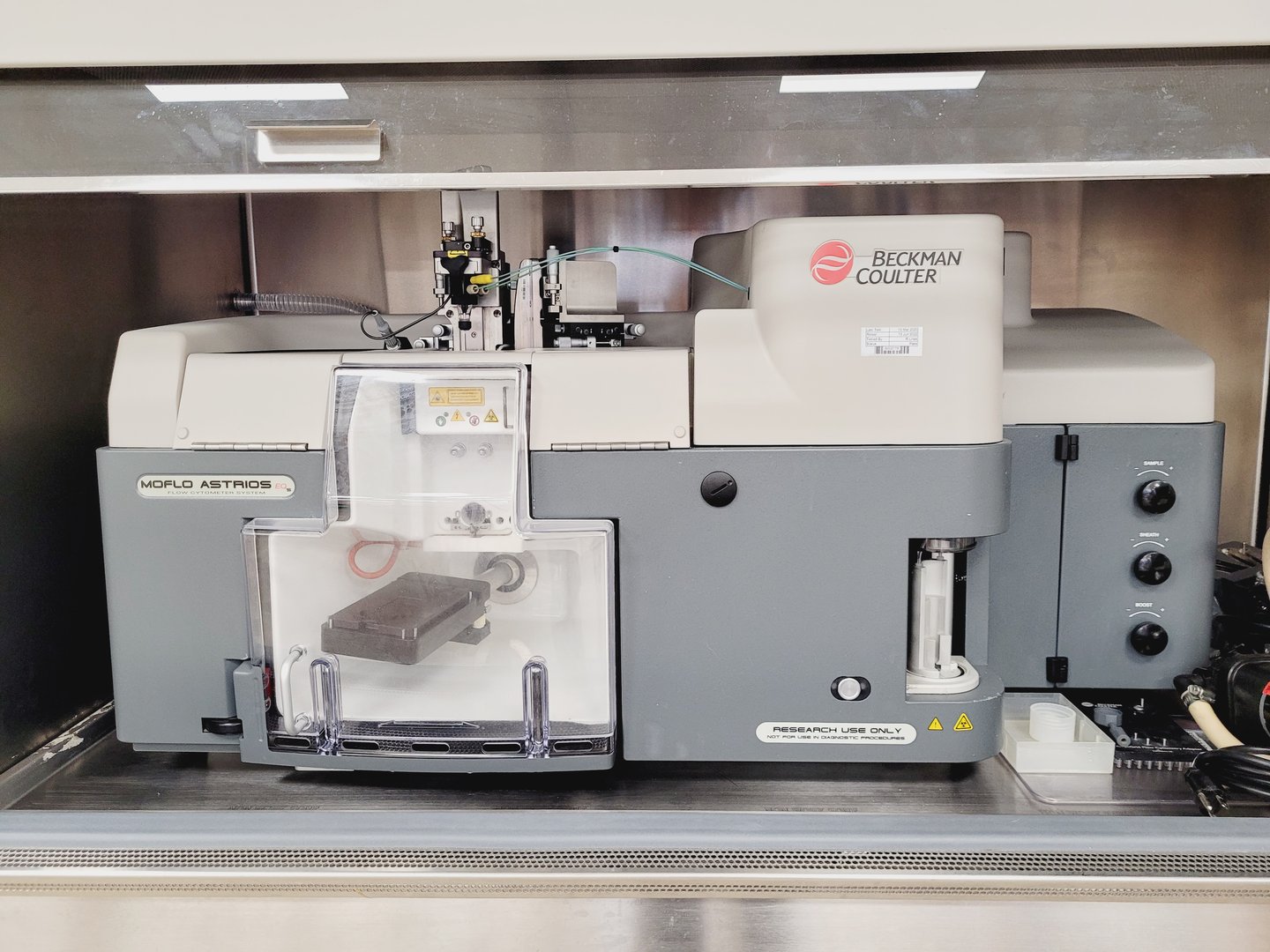 Image of Beckman Coulter MoFlo Astrios EQS Flow Cytometer System & Sterilgard Cabinet Lab