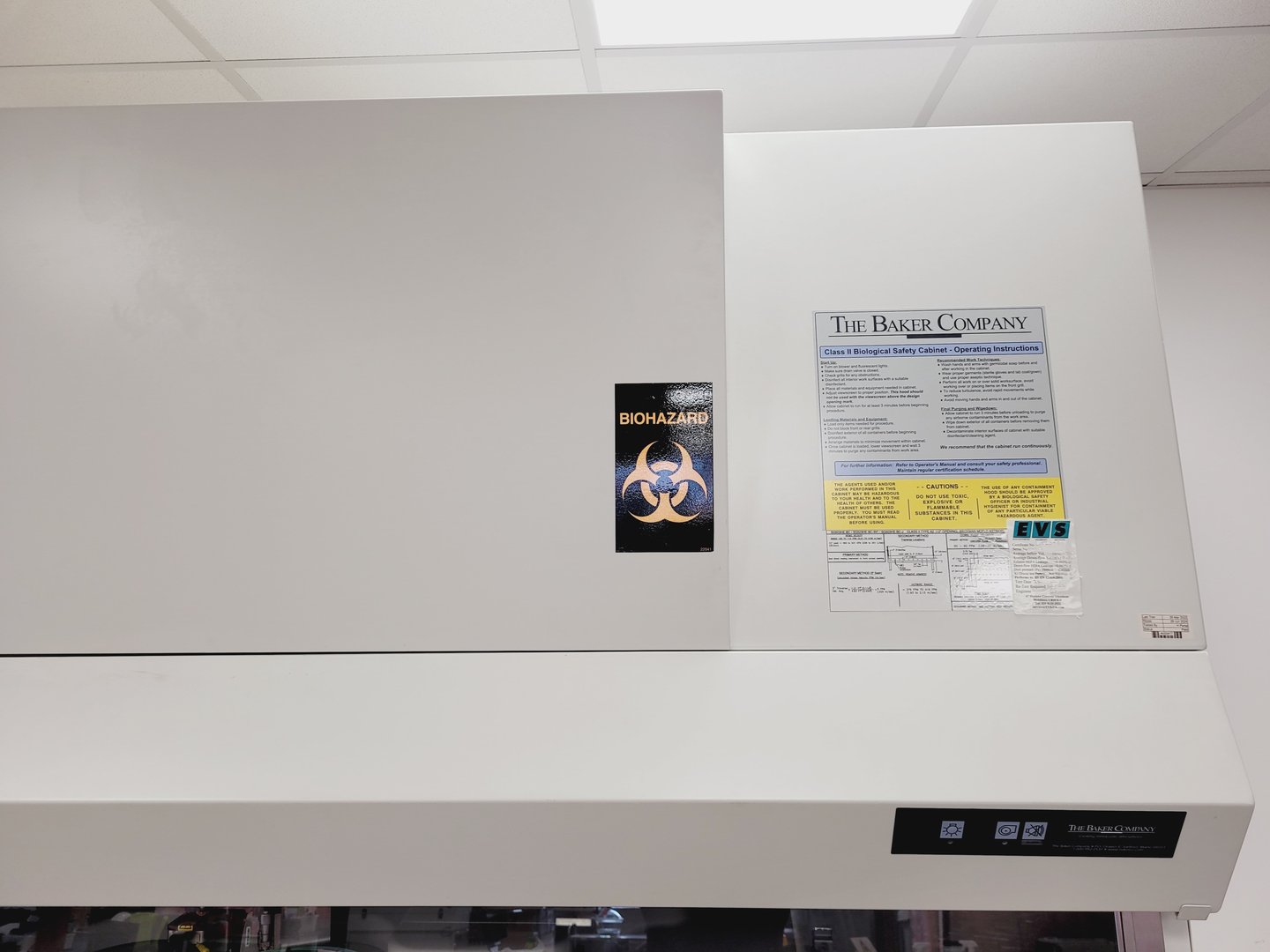 Image of Beckman Coulter MoFlo Astrios EQS Flow Cytometer System & Sterilgard Cabinet Lab