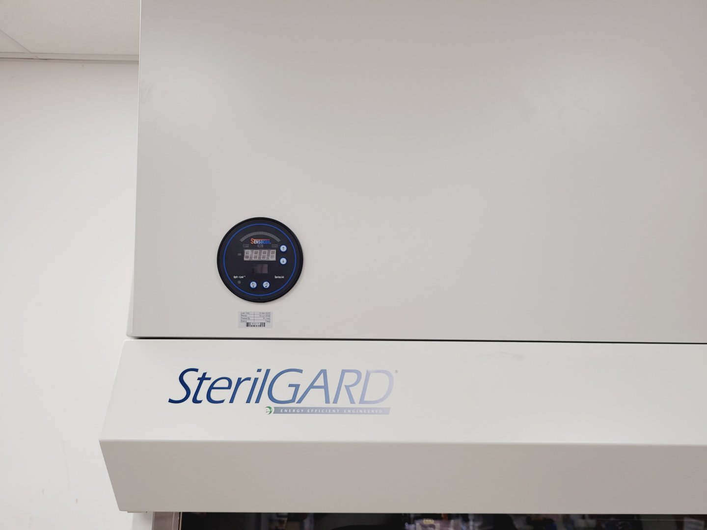 Image of Beckman Coulter MoFlo Astrios EQS Flow Cytometer System & Sterilgard Cabinet Lab