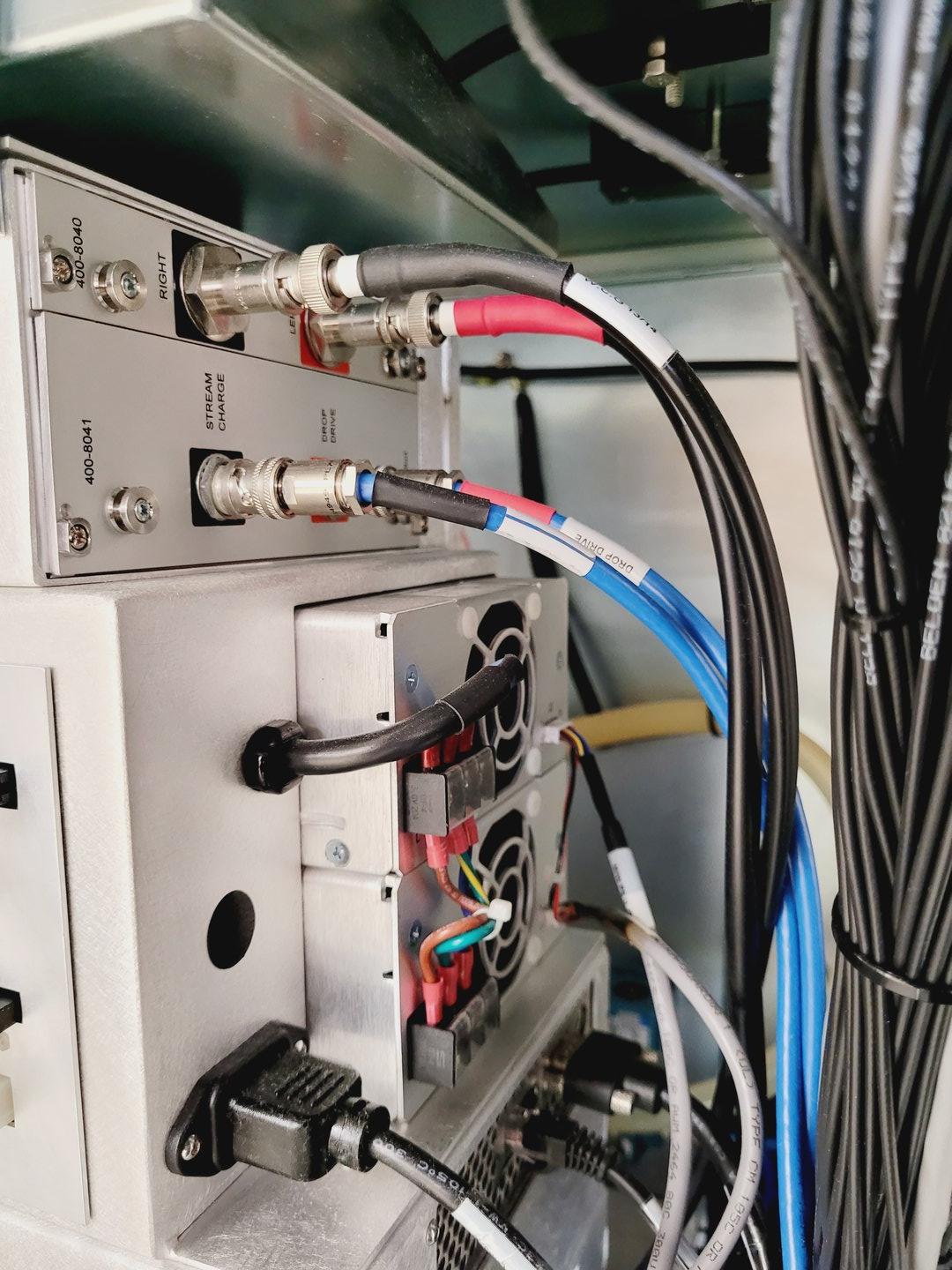 Image of Beckman Coulter MoFlo Astrios EQS Flow Cytometer System & Sterilgard Cabinet Lab